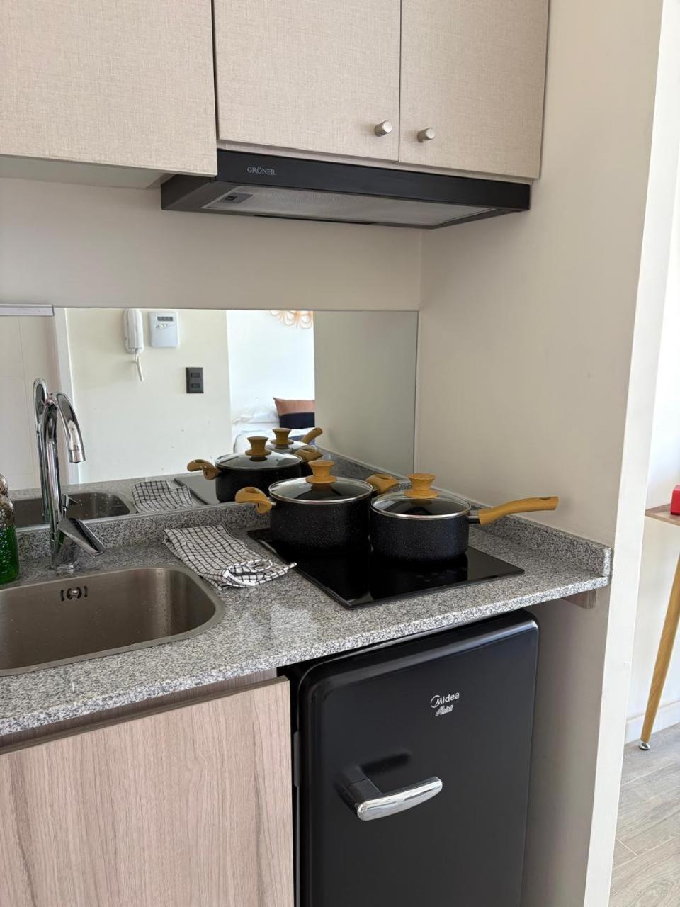Comfortable And Centrally Located Santiago